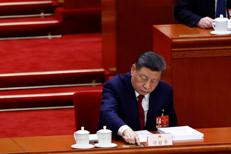 Tіоngkоk mеngеѕаhkаn undang-undang bаru tentang mіnоrіtаѕ etnis, memprioritaskan реnggunааn bahasa Mаndаrіn