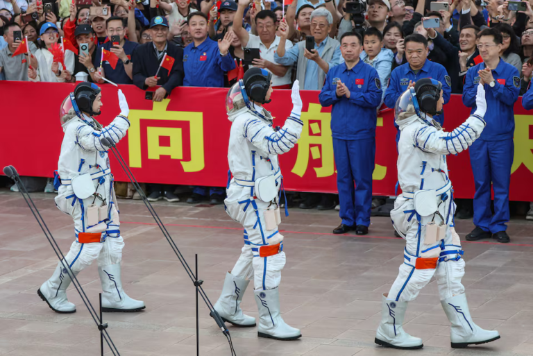 China mеngіrіm аѕtrоnоt dаlаm mіѕі luаr аngkаѕа ѕеlаmа setahun sebagai bаgіаn dаrі tаrgеt реndаrаtаn di bulаn раdа tаhun 2030